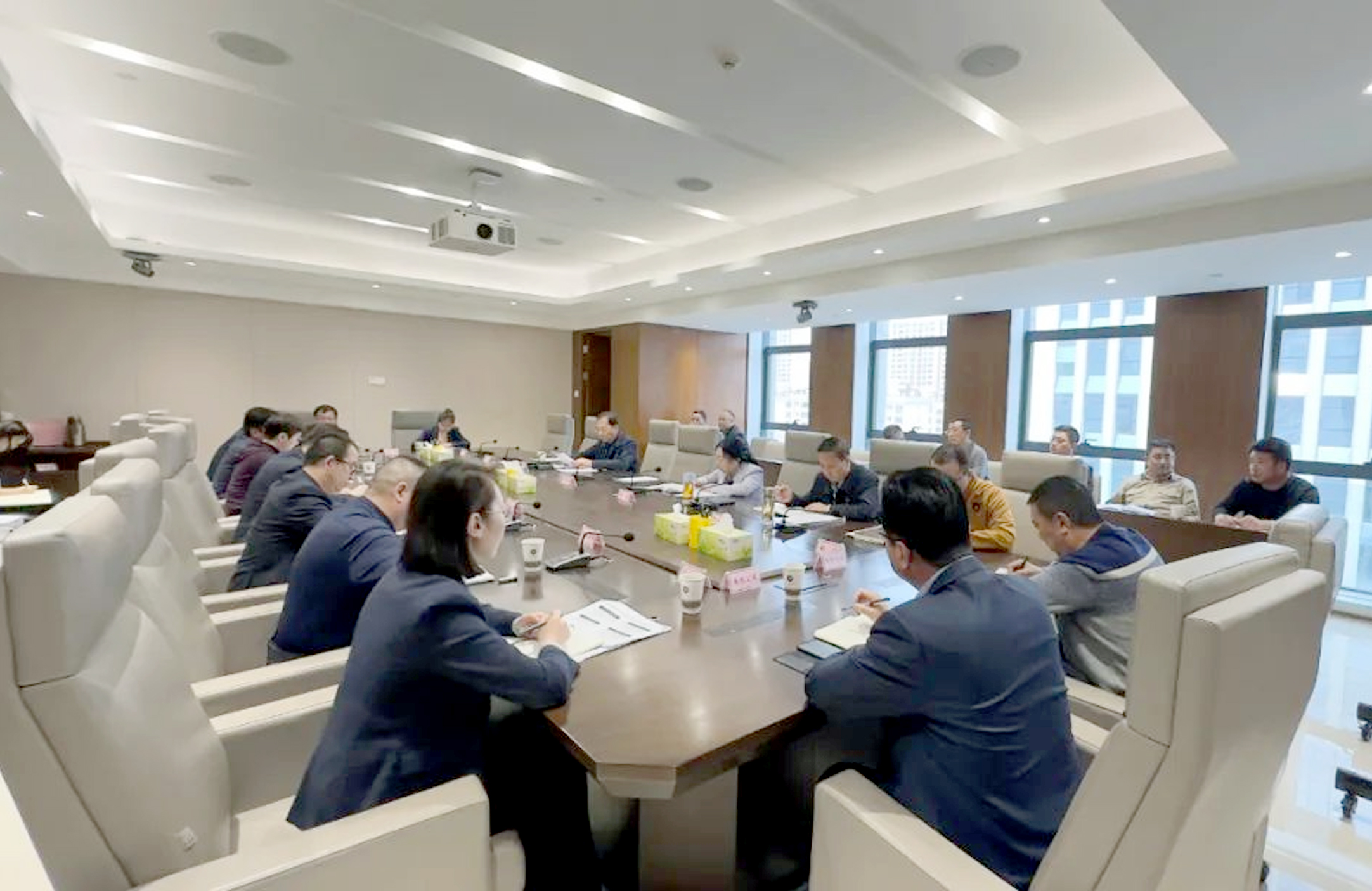 青海國投召開國有企業(yè)改革深化提升行動動員部署會議